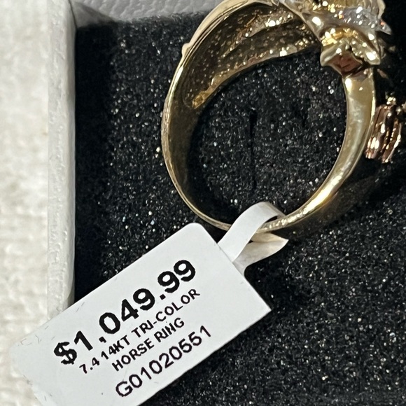 Men's 14K Gold Horse Ring/Horse Ring size 10/3º - Picture 6 of 7